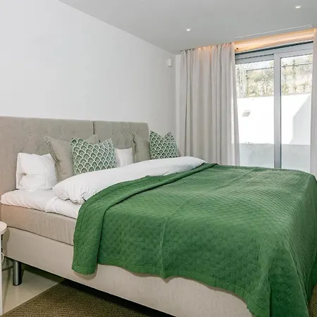 Lmr- Luxury Apartment, Private Pool, Stunning View, Families Only, * Marbella